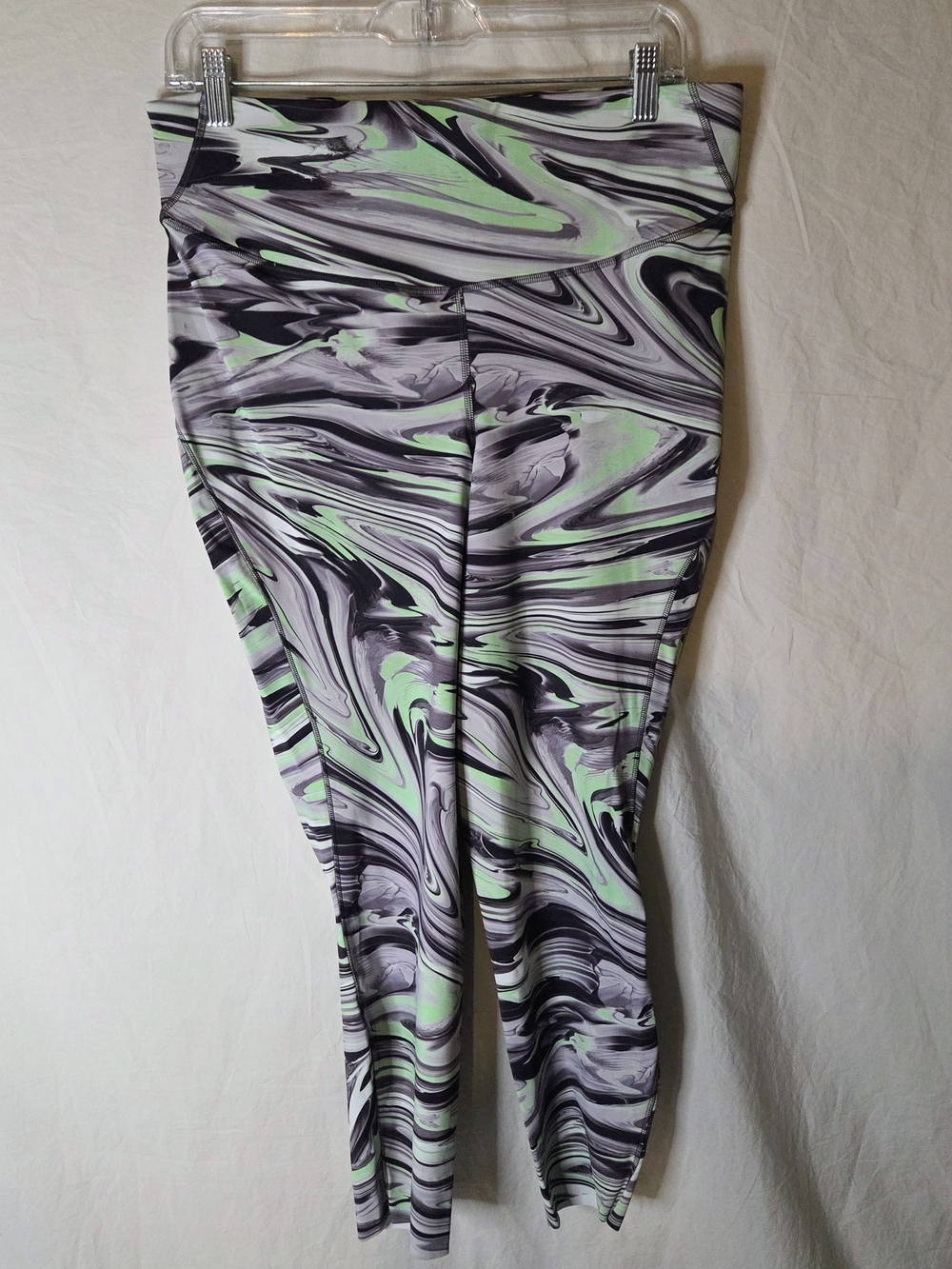 Lululemon W5EIPS Base Pace HighRise Run Tight 25" Paint Glide Warp Multi 14 NWOT
